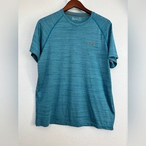 Under armour men heat gear top size M